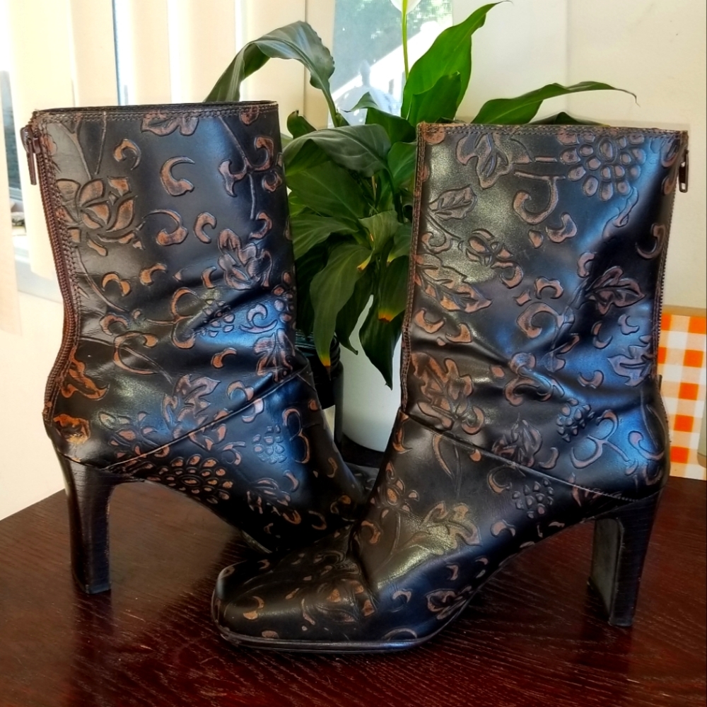 Vintage Amanda  Smith Y2k  leather booties 7.5